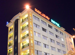 Holiday Hotel