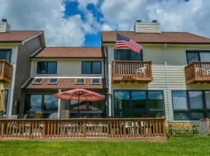 Ski Harbor 16 by Taylor Made Deep Creek
