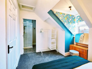 Host Stay North Parade Apartment
