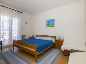 Apartments Jakov