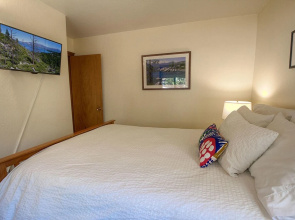 Fairway Lodge by Lake Tahoe Accommodations