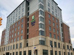 Holiday Inn Express & Suites Downtown Ottawa East by IHG