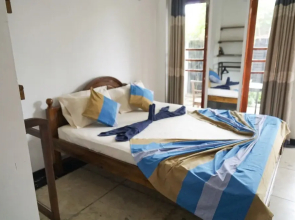 Palms Friendly House