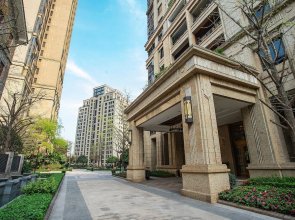 Qing Apartment Mosaic Mansion