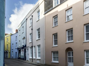 Fisherman's Catch - Two Bedroom Luxury Apartment - Tenby