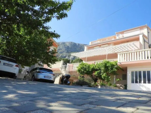 Villa with 4 bedrooms in Solin with wonderful sea view private pool enclosed garden 5 km from the beach