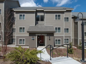 100 Snow Creek 2 Bedroom Condo