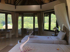 Nirarta Guest House
