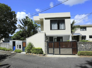 Studio with city view furnished terrace and wifi at Moka