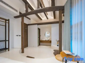 Floral Lux Hotel· Hengdian Xindi Hotel(Film and Television City Qinwang Palace Dream Valley Branch)