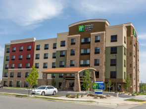 Holiday Inn Express & Suites Billings by IHG
