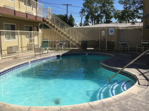 Sands Motel