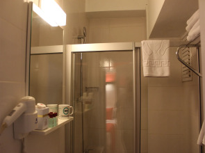 The Legend Platine Suite