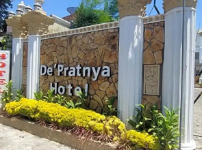 Votel Hotel DePratnya Kediri