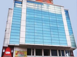 Hotel Mandakini Plaza