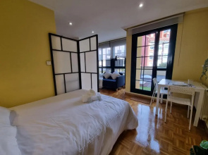 611A - Estudio con terraza Oviedo