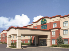 Holiday Inn Express St. Louis Arpt Maryland Hgts