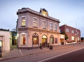 The Port Chalmers Heritage suite 2 Bdrm