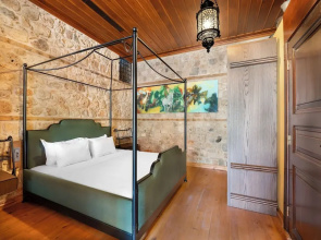 House 5 Hotel