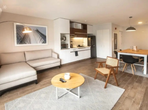 w High Ceiling and Classy 2BR in Miraflores