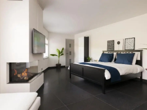 Luxurious Loft Apartment