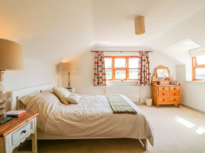 Grooms Cottage