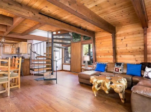 Private Beach Access, Renovated, Pet Friendly Cabin - "pine Cone Haven" #108