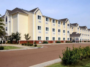 Microtel Inn & Suites by Wyndham Tunica Resorts