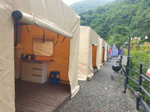 Ooljoo Sunny, Cabin Glamping