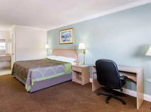 Super 8 by Wyndham Ft Walton Beach