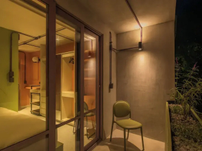 Nico Hotel & Residences