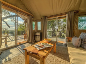Xaro Lodge