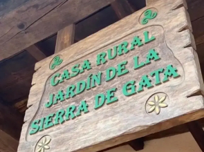 Casa Rural "Jardín de la Sierra de Gata"