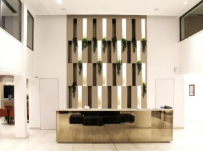 Piere Anne Beach Hotel