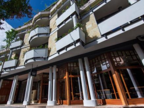 Business Hotel Semiramis