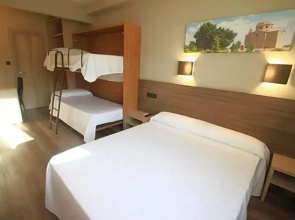 Hotel, H de l'Anton