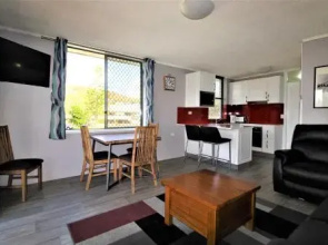 Beachfront 3, 25 Willow Street
