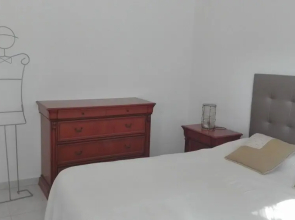 Studio in Albufeira, With Pool Access and Enclosed Garden - 3 km From