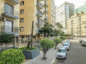 Charmoso Apto com piscina no Caiçara