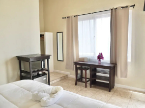 Ocean View Hotel and Restaurant