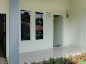 RedDoorz Syariah @ Danesti Homestay Near Bandara Sultan Hasanuddin