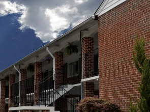 Rodeway Inn & Suites Williamsburg Central