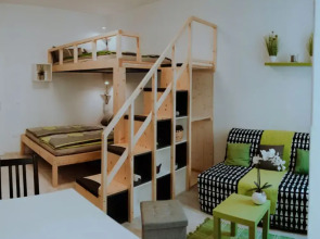 Modern City Apartment Near Central Park