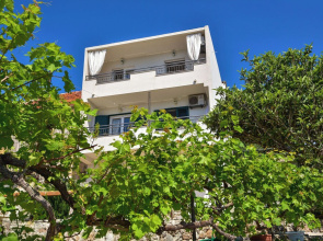 Apartments Nina & Mili
