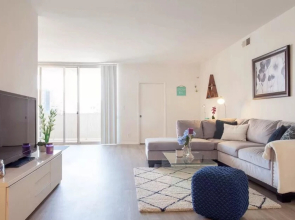 LA035 1 Bedroom Apartment By Senstay