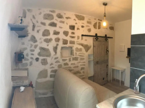Charmant Studio
