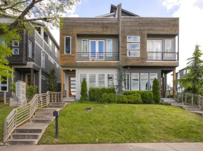 Contemporary Luxury near the Gulch | Private Rooftop Terrace | Skyline Views
