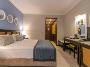 Lara Park Hotel