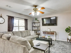 12 Mi to Dtwn Savannah: Remodeled Family Getaway!