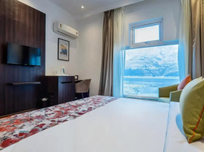 Hotel Le ROI Lake View koti